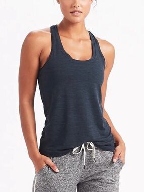 NWT Vuori Lux Performance Tank in Ink Heather Size XS